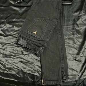 Guess skinny jeans-27 waist